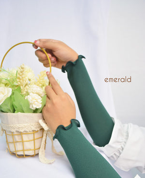 Short Ruffle Handsocks
